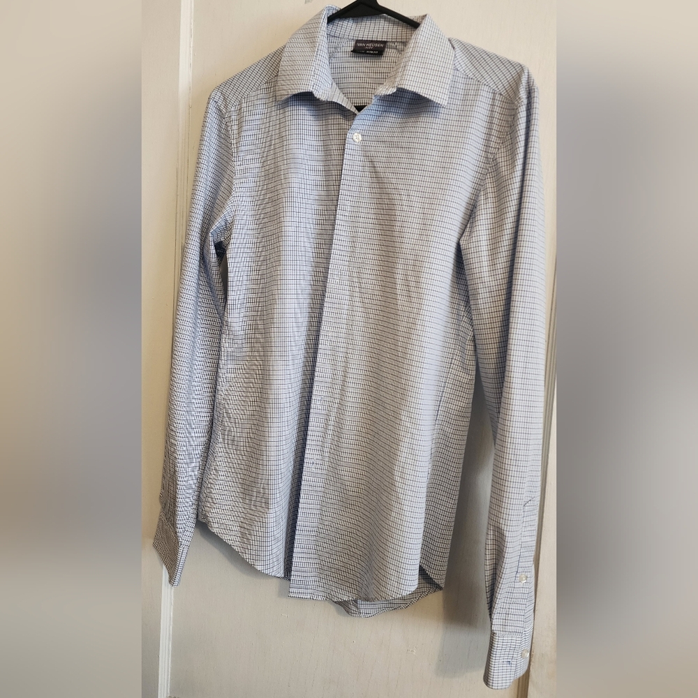 Van Heusen Flex3 Slim Fit Size Small Button Up Shirt